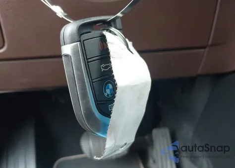 2021 BMW X1 Sdrive28I из США, поврежденный, VIN WBXJG7C09M5U09887